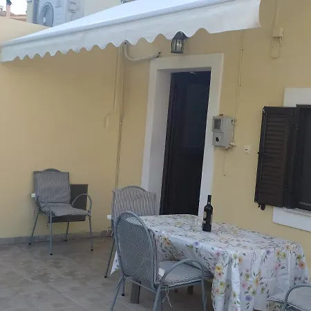 Holiday home Giotas House